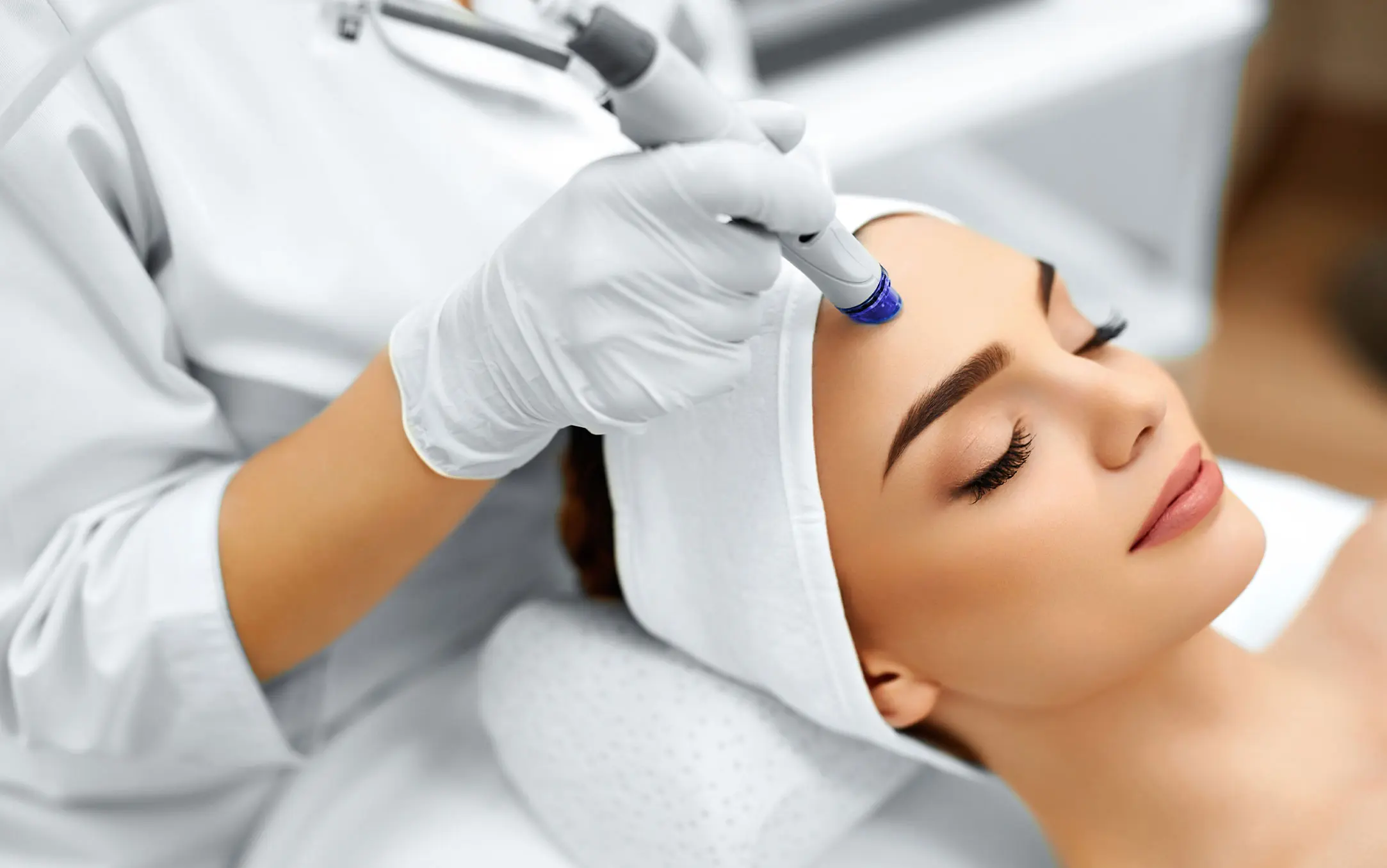 What Is Collagen Lift Therapy and How Can It Help Ageing, Loose Skin Hendon?